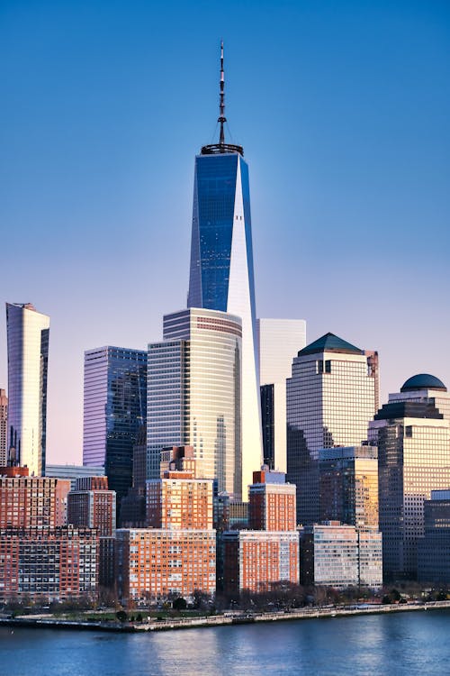 One World Trade Center: L’Emblema della Rinascita di New York. Un Simbolo di Speranza e Resilienza